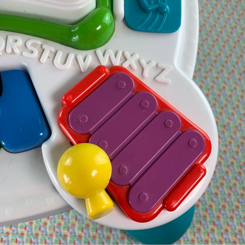 LeapFrog Colorful Learning Activity Table with Removable Legs. - Picture 9 of 15